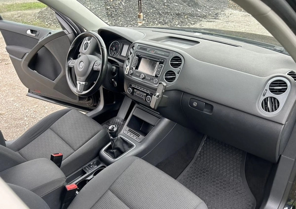 Volkswagen Tiguan cena 49900 przebieg: 207000, rok produkcji 2015 z Będzin małe 562